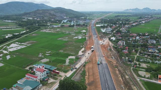 Từ 2/9, phương tiện được lưu thông vào cao tốc QL45-Nghi Sơn